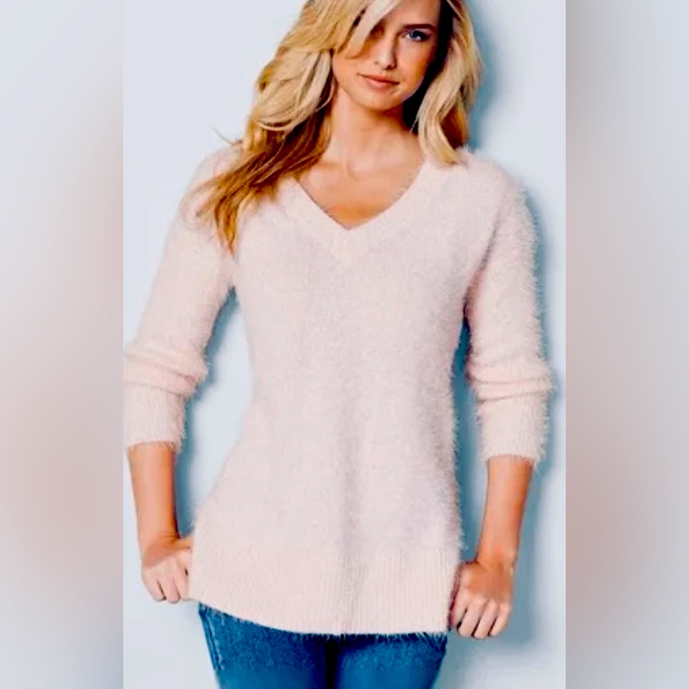 VENUS V-Neck | V-Back | Light Pink | M | Back Buttons | 100% Acrylic